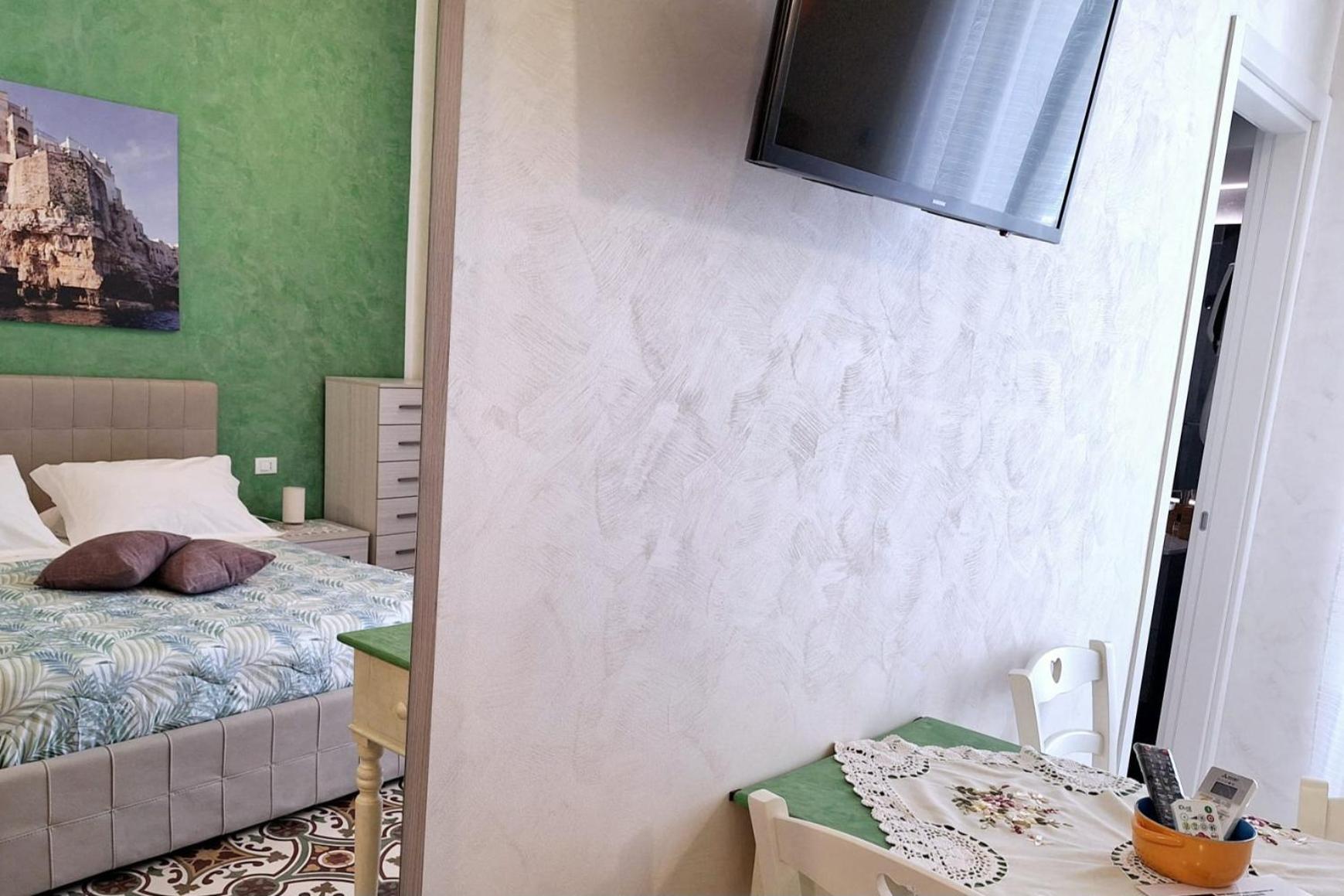 פולינאנו א מארה Donatella Bed And Breakfast מראה חיצוני תמונה